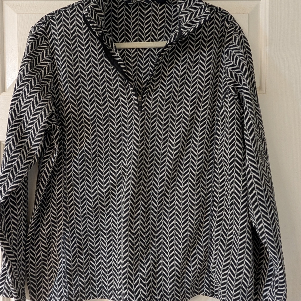 Black and White Patterned Women's Top